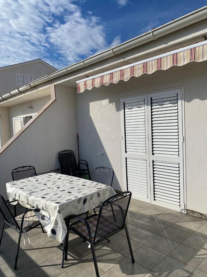Apartmani Pozega 帕格 外观 照片