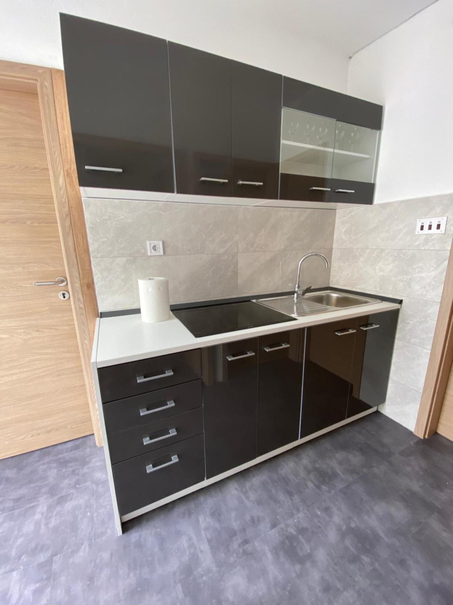 Apartmani Pozega 帕格 外观 照片